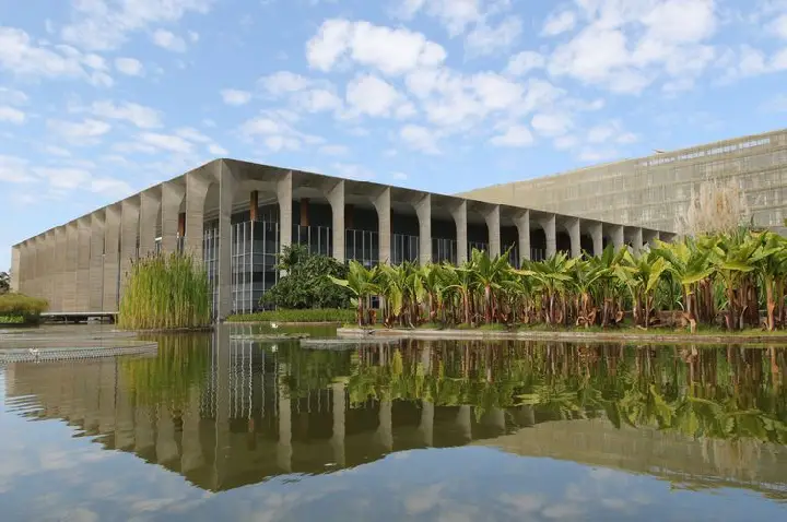 Itamaraty rebate declarações de porta-voz da Casa Branca.